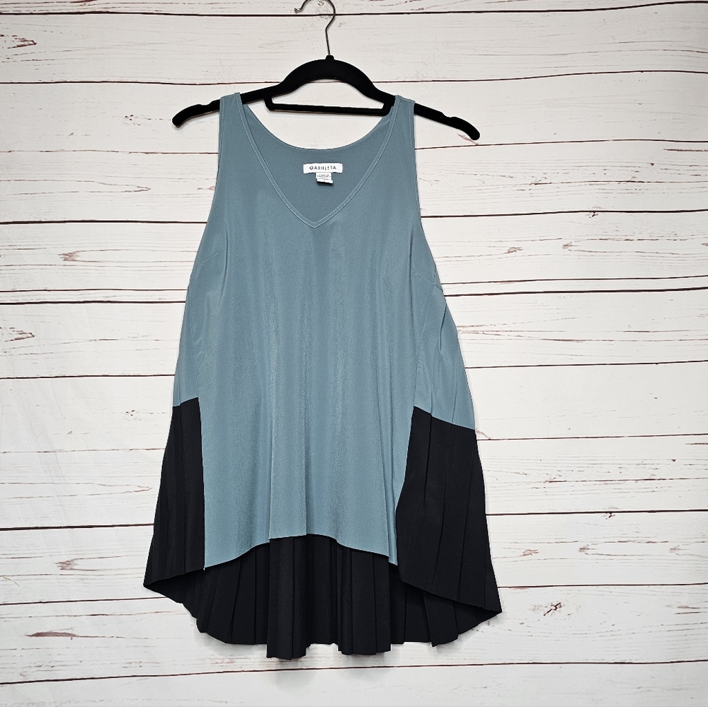 Athleta Swing Forward Pleated Athletic Tank